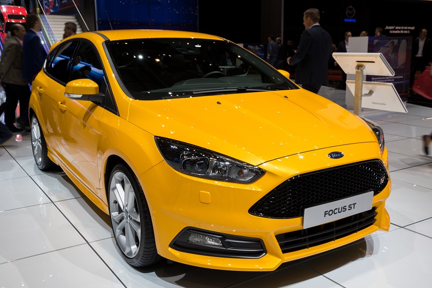 DriveZing Reviews the 2017 Ford Focus ST